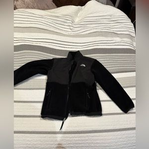 USED THE NORTH FACE KIDS LARGE JACKET SIZE LARGE